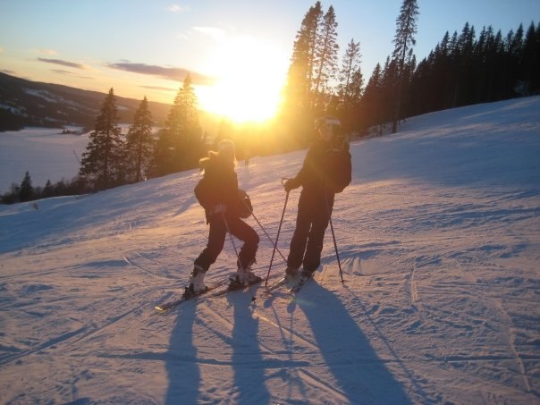 Säsong i Åre 07/08. Foto: Victor Nilsson. Åkare: Malin Hedberg Isabella Sundell.