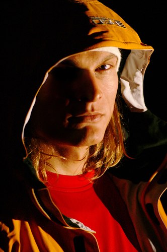 Robban olsson under en av dom kvällarna med mindr. Foto: Johan Ståhlberg / Freeradicals. Åkare: Robban Olsson.