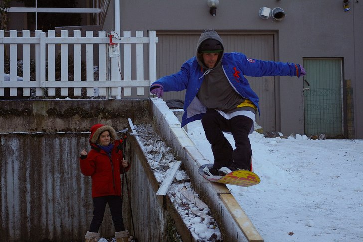 Elsa står o e skön till vänster när jag tönta. Foto: Micke Sandgren. Åkare: Robban Sandgren.