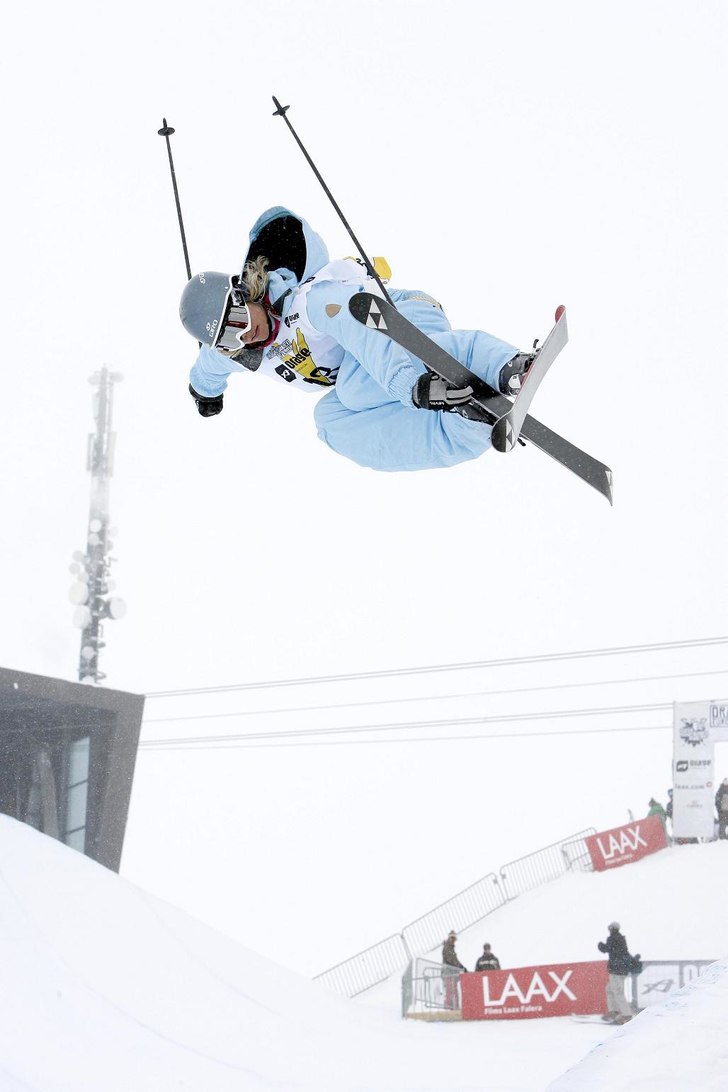 Foto: Stadler/LAAX. Åkare: Mirjam Jäger.