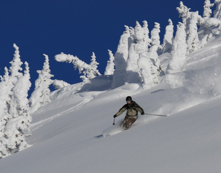 Underbar dag i Revelstoke. Foto: Stina Kållberg. Åkare: Fredrik Andersson.