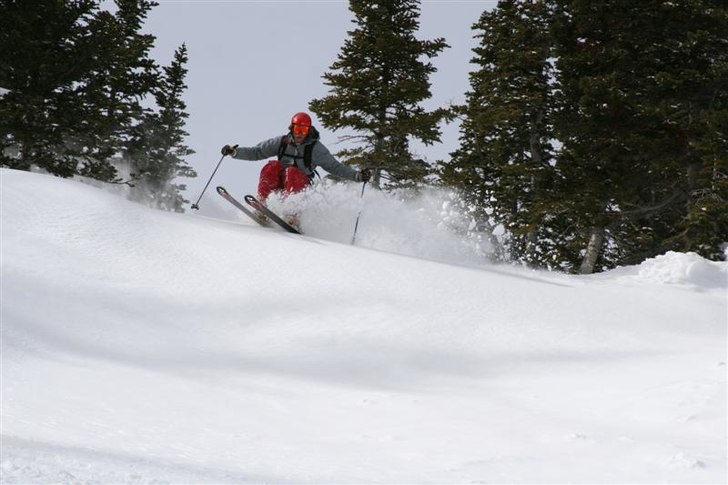 Ett riktigt skönt offpiståk en vacker dag i Jack. Foto: Andreas Larsson. Åkare: Andreas Wuopio.