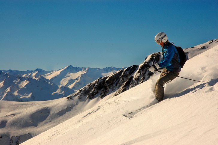 en timmas knallande med snö till midjan resultera. Foto: Albin Rylander. Åkare: Viktor Elmsjö.