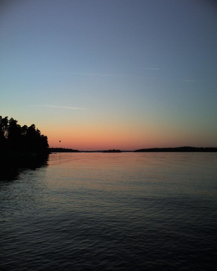 En fin solnedgång över vattnet utanför Lidingö. Foto: Cizzi Fredriksson.