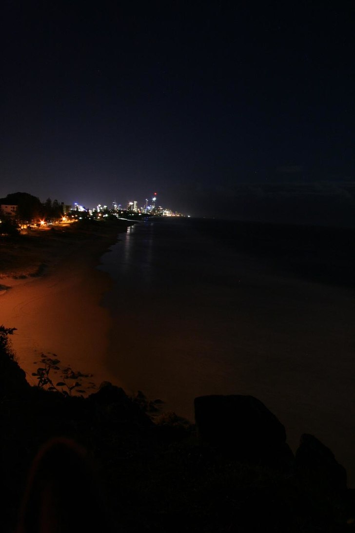 Fullmåne. måtte bare yt å ta et bilde rett uten. Foto: Sveinung Svendsen. Åkare: ukjent.