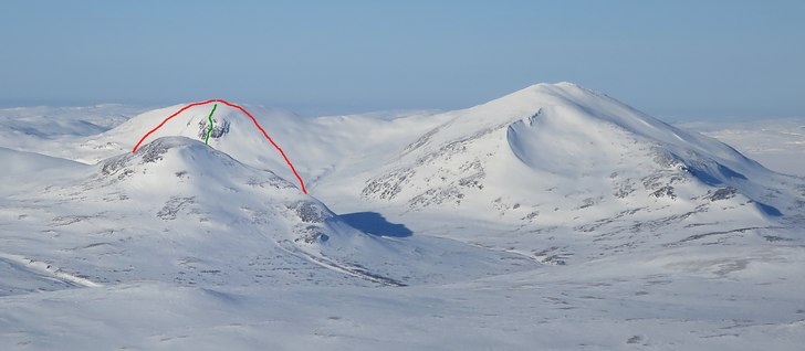 Lillsnasen är den mindre förtoppen väster om St. Foto: Mattias Skantz.