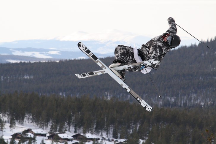 Uppvärmningen SGA . Foto: Hampus Johansson. Åkare: Daniel Jönsson .