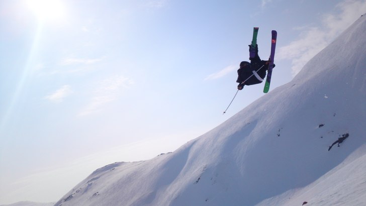 Flat 5 påsken 2011. Foto: Anders Granbom. Åkare: Emil Granbom.