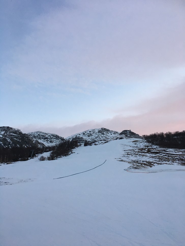 Lørdag 3/12
Snøkanonene er nå slått av, og uts.