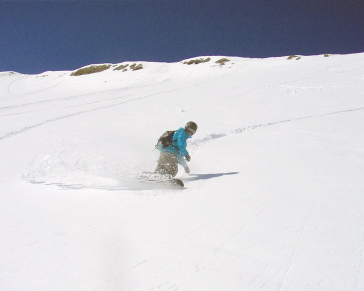 Slushy Freeride i La Fée i mars 08. Foto: Jürgen. Åkare: Charli.