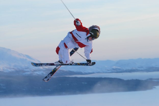 slängde iväg en snurr med reverse tail, resultat. Foto: Leo ngt. Åkare: Tobias Sedlacek.