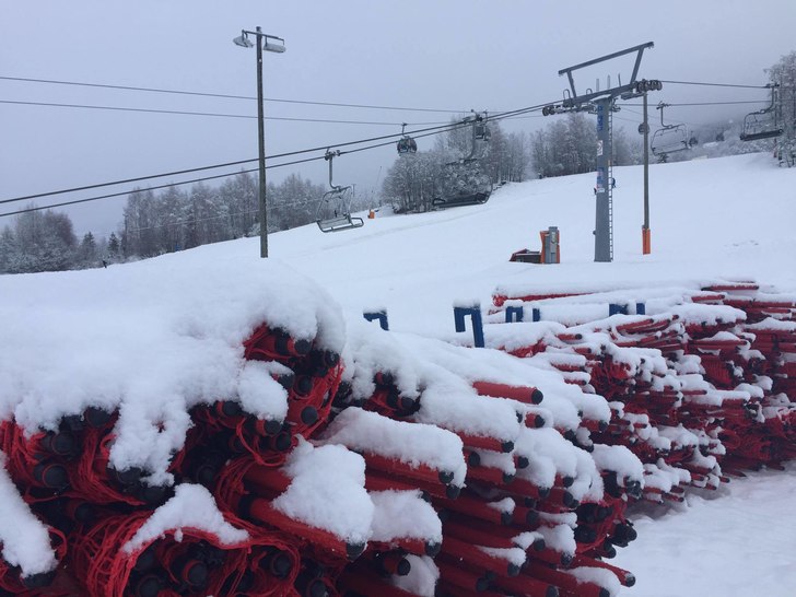 Nysnø!????️
Herlig å våkne opp til 10 cm med .