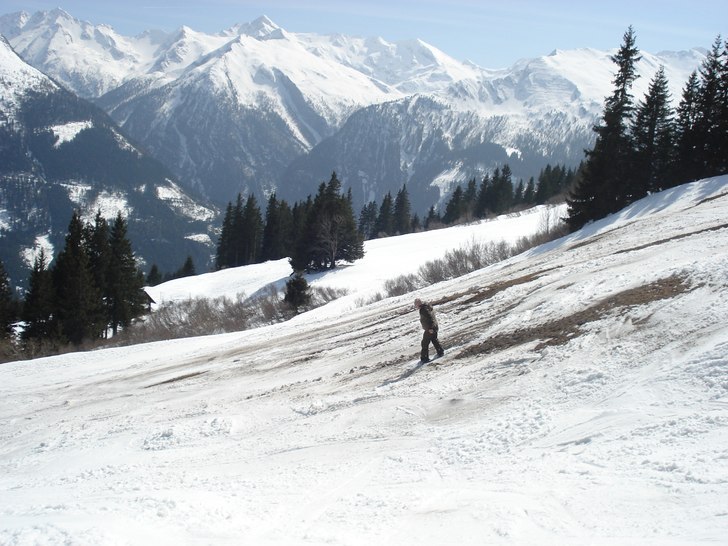 Snön börjar tryta såhär års... Foto: Jag. Åkare: Kusinen.