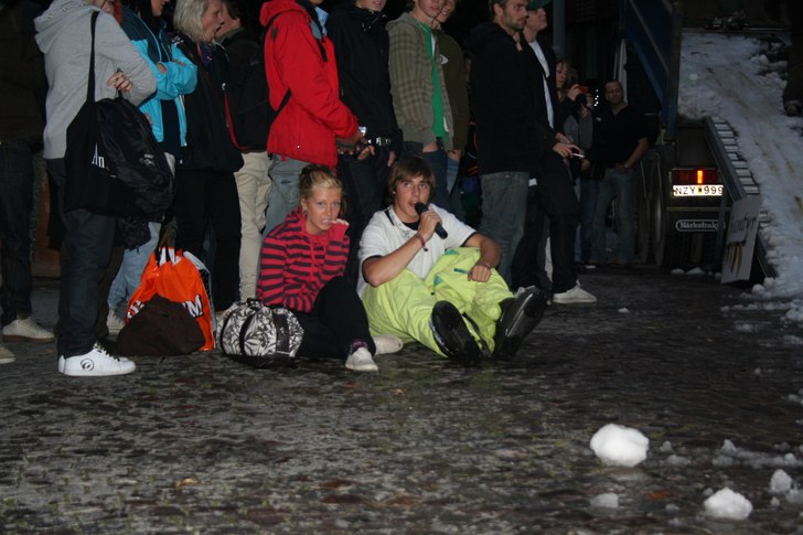 Jag sitter och snackar lite under Make it happen i. Foto: Lovisa!. Åkare: Jag och anna!.