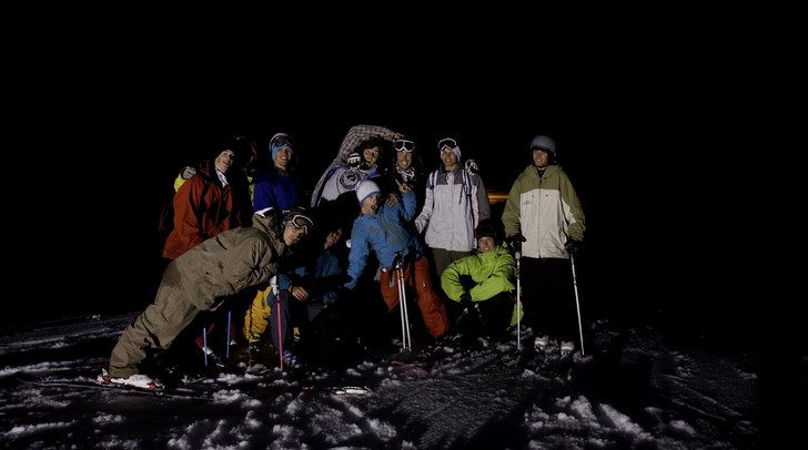 Foto: Ola Melin. Åkare: Hela gänget samlat till ett klasskort efter vår session den sista kvällen..