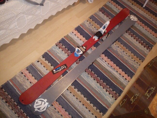 nya skidorna. Foto: victor sättberger.