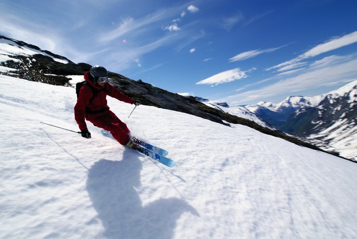 Solig lördag i Stryn...Håkan påpälsad i nytt B. Foto: Tomas Pernek. Åkare: Håkan.