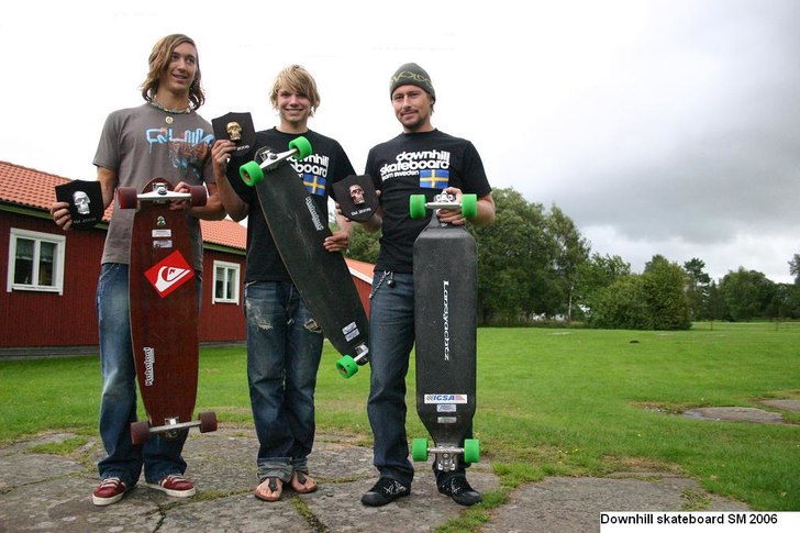 SM i downhill skateboarding tog olle van keppel he. Foto: ankan. Åkare: snaken, olle, matte.