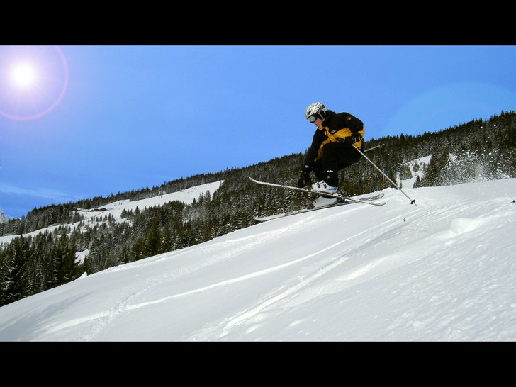 50 cm puder och strålande sol. . Foto: Samir Smajic. Åkare: Jesper.
