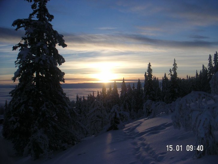 Soluppgång med vidhängande molntäcke. Foto: Andreas Clifford. Åkare: Ökänt.