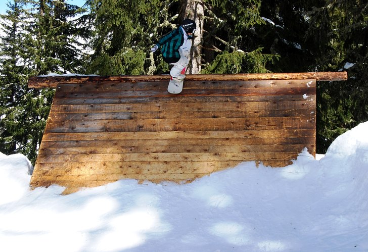 Burton Stashpark Avoriaz. Foto: Anna Nilsson. Åkare: Victoria Bergqvist.