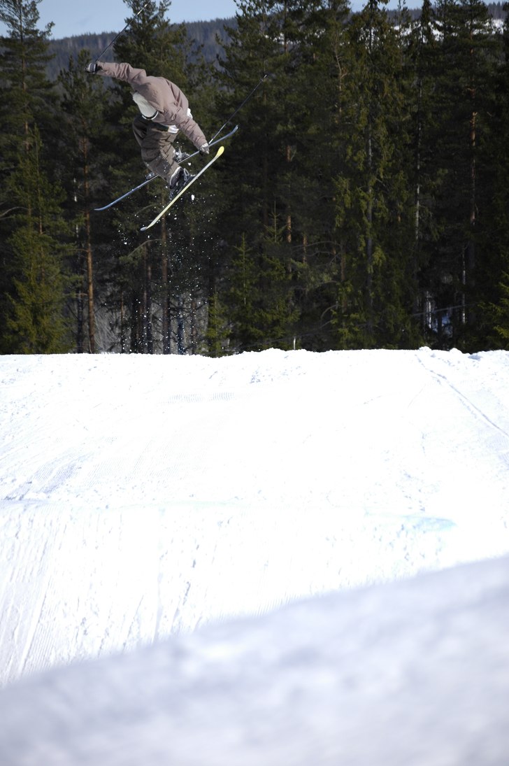 3a tail, inte hunnit få tag på tailen på bilden. Foto: Viktor Kättström. Åkare: Martin Bengtsson.