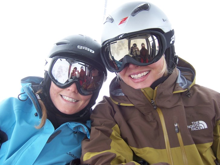 Foto: Karin Fischer. Åkare: Jessica Elofsson och Mikaela Norberg.