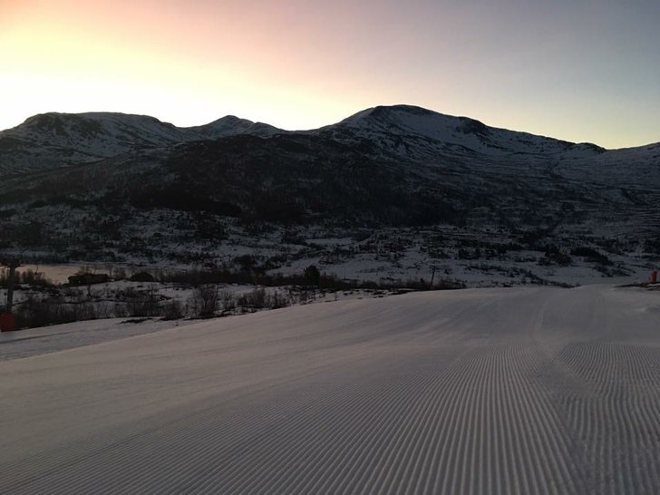 Lørdag 4 februar 2017
Vindstille, 2 grader og fin.