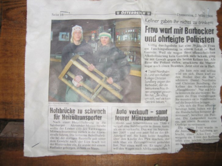 galen tant skulle slänga in stolen i baren, men h. Foto: journalist. Åkare: röe & crall.