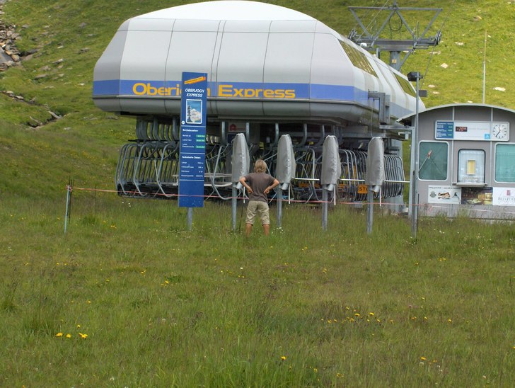 "Tänker stå här tills de öppnar" - L.