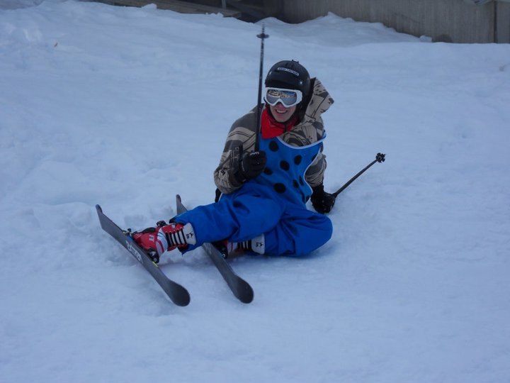 Hoppa lite vid stugan. Foto: Jockiz. Åkare: Adrian Sjöstrand.
