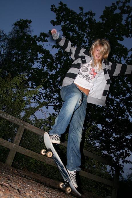 Gillar ljuset. Foto: Sofie Ellström. Åkare: Amanda Josefsson.