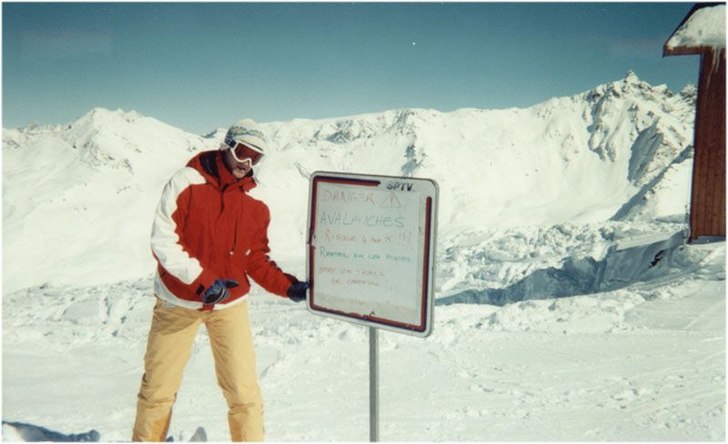 Marta inför edge åket på lavinen.... Foto: Klas "Nardo" Pettersson. Åkare: Marta.