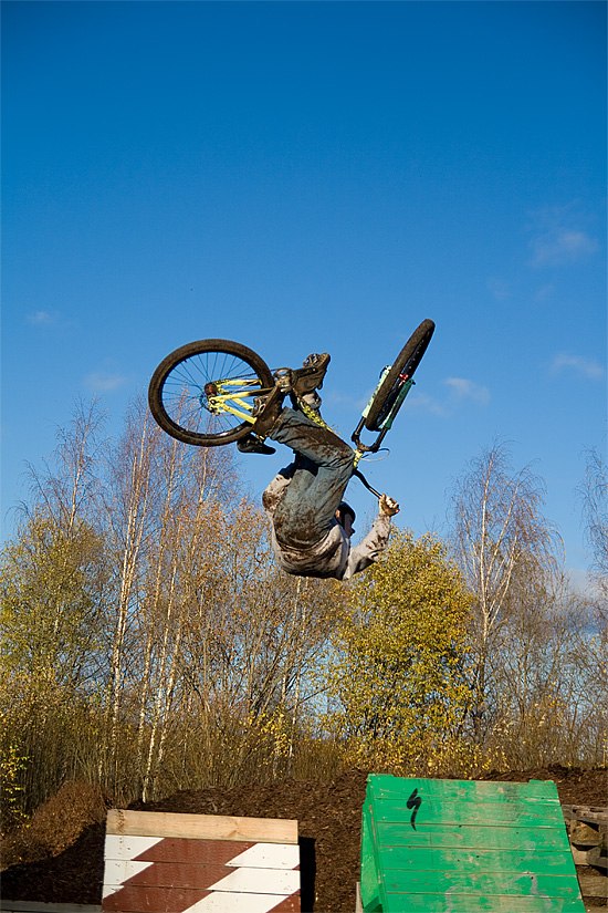Sideflip grej?. Foto: Kenneth Einars. Åkare: Alex Bäckvall (jag).