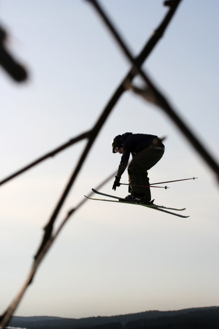 Wikke gör ett försök att köra lastbil... Foto: Viktor Lindqvist. Åkare: Victor Ångman.