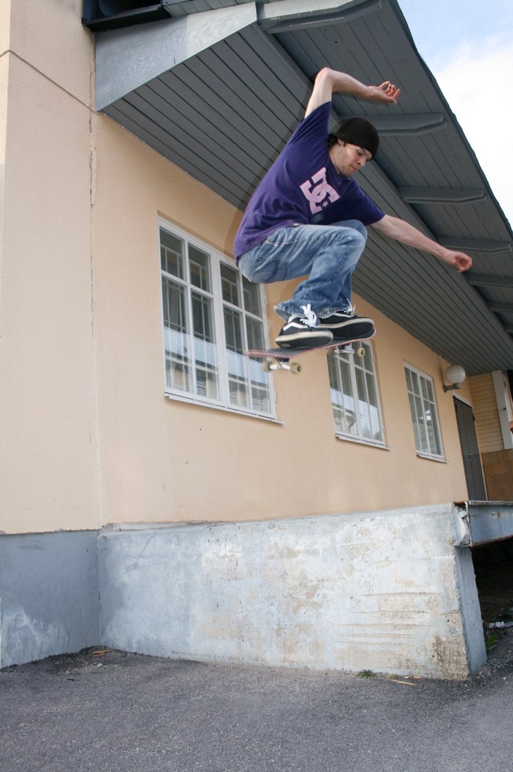 Fakie ollie ;D. Foto: Kristian Ö. Åkare: Christian Björklund Ljung.