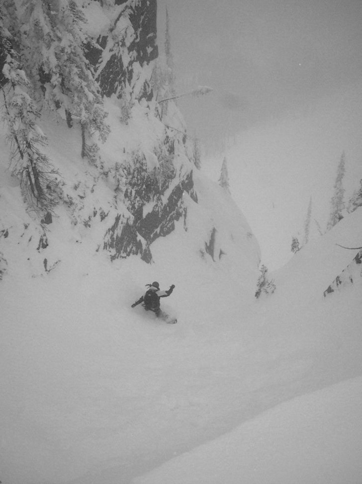 Ylva mitt i första svängen i en av dom två rän. Foto: Daniel forsberg. Åkare: Ylva Lindberg.