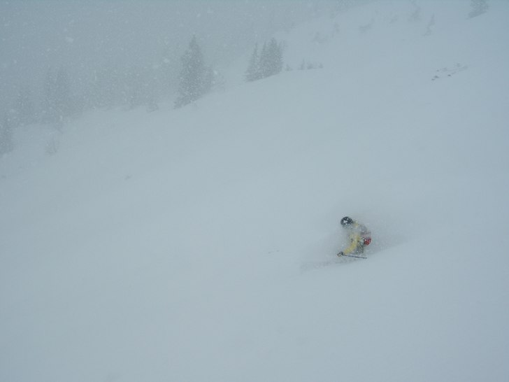 Det kom lite snö.... Foto: Erik Lindholm. Åkare: Linda Persson.