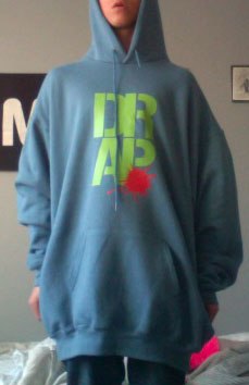 blue hodie. Foto: drap.