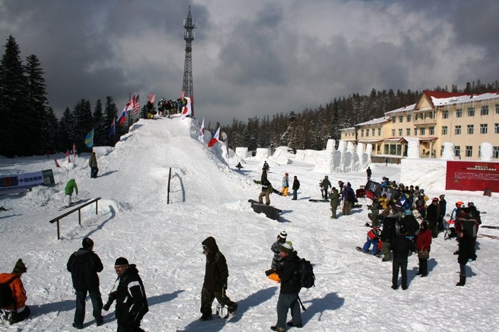 Foto: Jan Stala. Åkare: The area for the Rail Jam and the hotel where we all stayed.