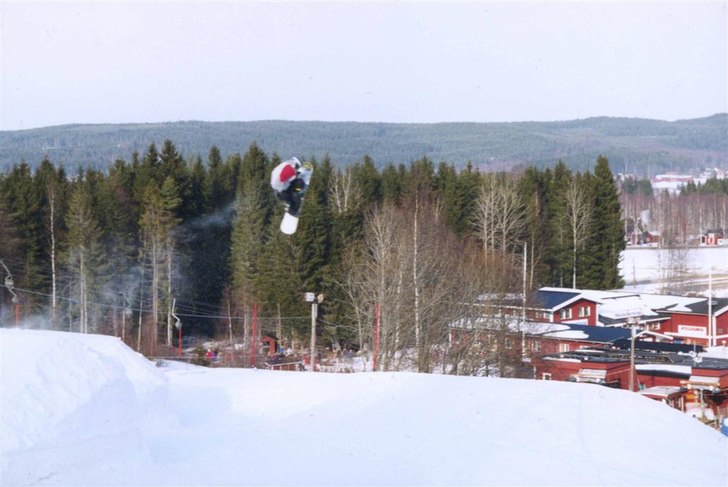 Jag lekte lite i hoppet innan dom stora pojkarna v. Foto: Tim Bengtsson. Åkare: André Waldén.