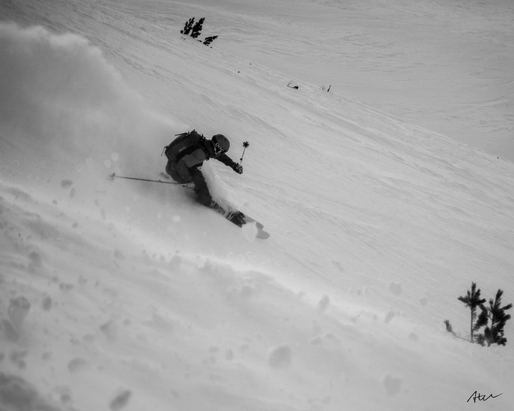 Freeride @adolfssonaxel
Instagram @axlson
www.yw. Foto: Axel Adolfsson. Åkare: Magnus Kemi.