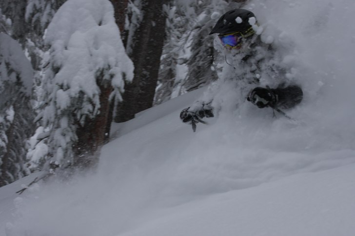 När det snöar 41 inches på 24 timmar mår man b. Foto: Jens Westergård. Åkare: Charlotta Wirén.