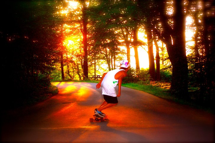 Longboard i Mölle solnedgång !. Foto: Gustaf Aniansson. Åkare: Gabriel Petersén.