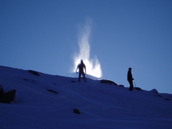 Foto: Viktor Bengtsson. Åkare: Emanuel Hauptmann.