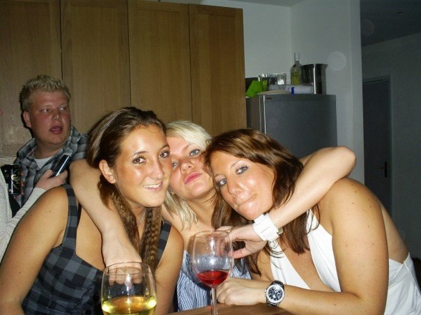 Jag, Petra & Gabby på förfest *ooiiiiiiiiiii. Foto: Emily Granell.