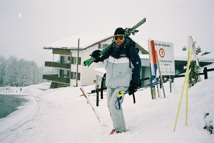 Fin puderdag efter en natts snöande, out of bound. Foto: Helena Johansson. Åkare: Anders Gustafsson.