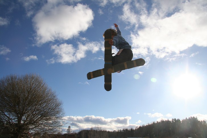 Gjorde ett par skidor till studsmattan:D. Foto: Johan Bogg. Åkare: Niklas Bogg.