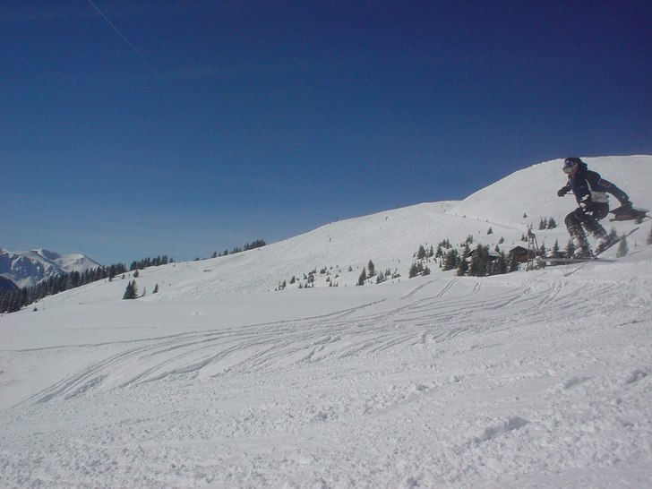 Foto: I luften. Åkare: Max.