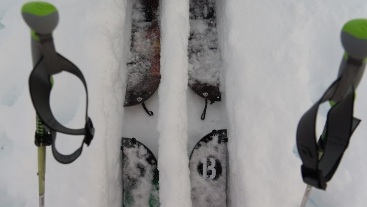 Cat Tracks - eller egentligen splitboards på väg. Foto: Anders Bengs.